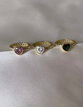 Load image into Gallery viewer, Heart Cut Princess Ring
