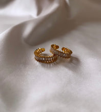 Load image into Gallery viewer, Icy Baguette Ring (Adjustable)
