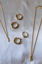 Load image into Gallery viewer, Little Gold Hoop Earrings
