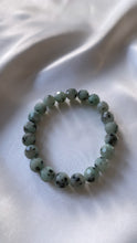 Load image into Gallery viewer, Kiwi Jasper Infinity Bracelet
