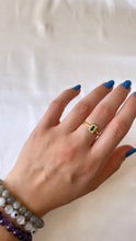Load image into Gallery viewer, Emerald Gold Ring

