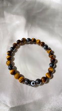 Load image into Gallery viewer, Tiger&#39;s eye x Hematite protection Infinity Bracelet
